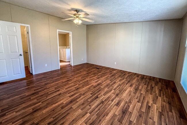 Building Photo - 51 Murphy Farm Rd