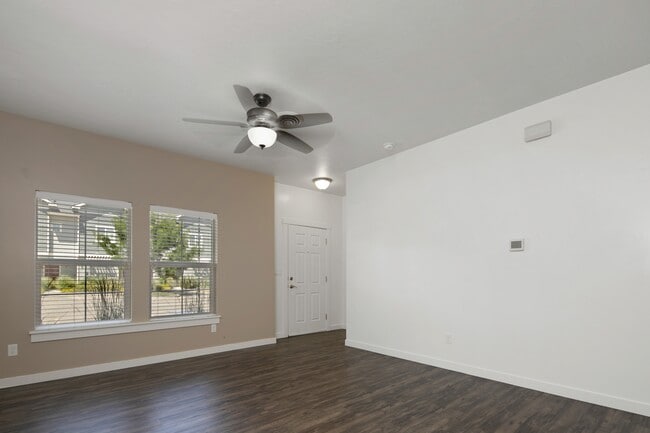 Building Photo - 11213 W Gabrielle Dr