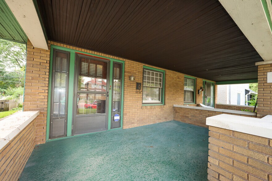 Building Photo - 4058 Central Ave