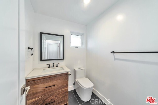 Building Photo - 3141 S Halm