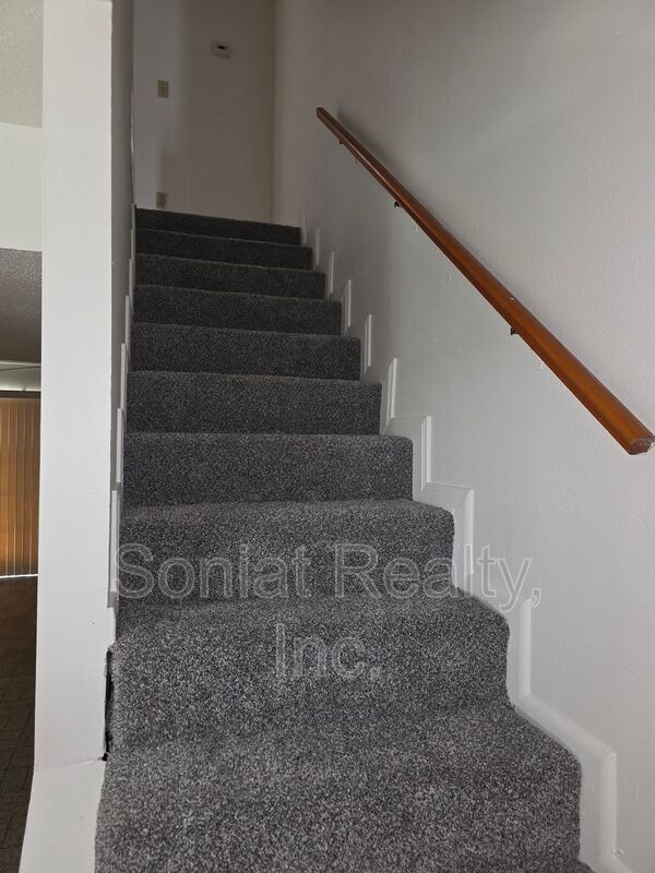 Building Photo - 4615 Iberville St