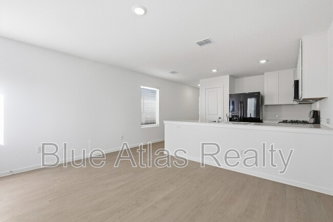 Building Photo - 12113 Steeplechase Dr