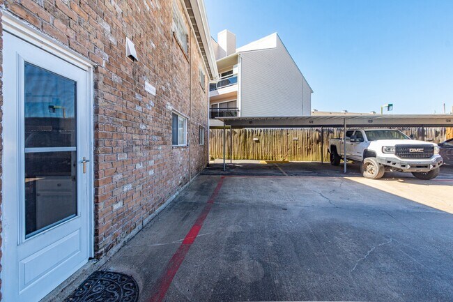 Building Photo - 3535 E NASA Pkwy