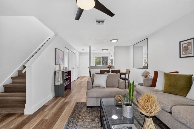 Building Photo - 9899 Kamena Cir