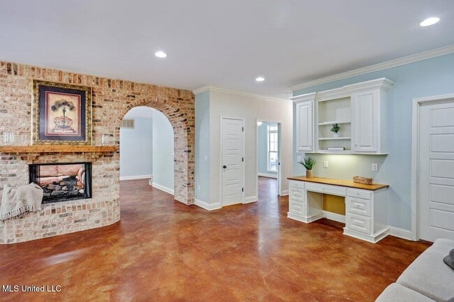 Building Photo - 114 Parkway Cove