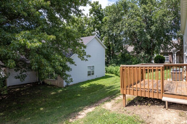 Building Photo - 5001-5003 Carrie Ridge Dr.