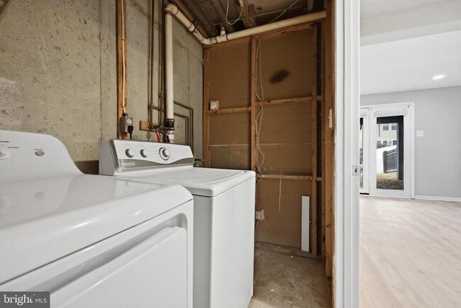 Building Photo - 40 Cobber Ln