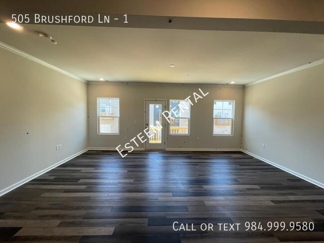 Building Photo - 505 Brushford Ln