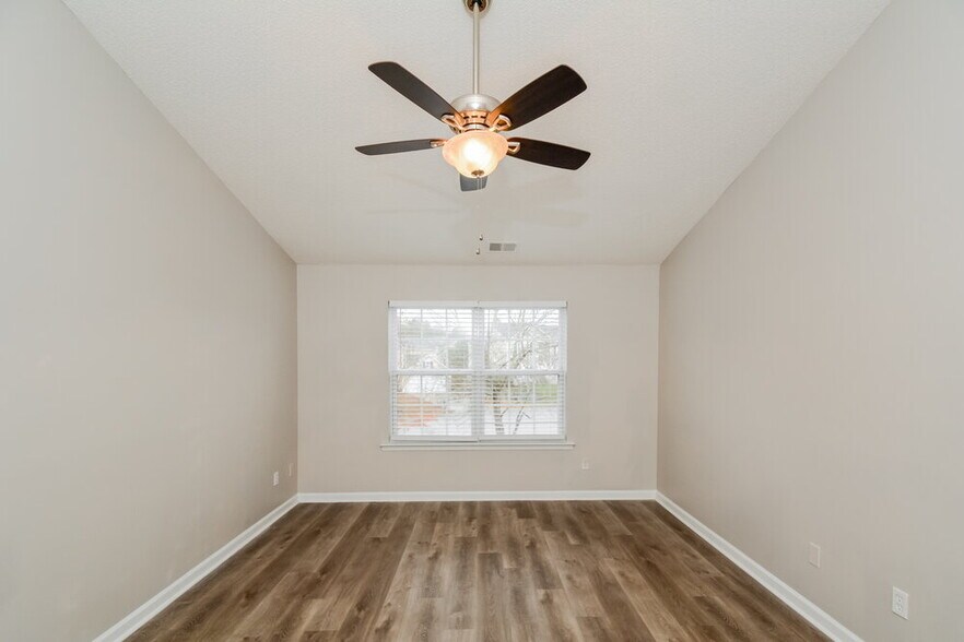 Building Photo - 3323 Baseline Rd