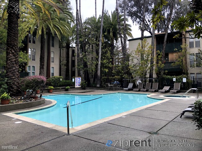 Building Photo - 2 br, 1 bath Condo - 1236 Walker Ave, Waln...