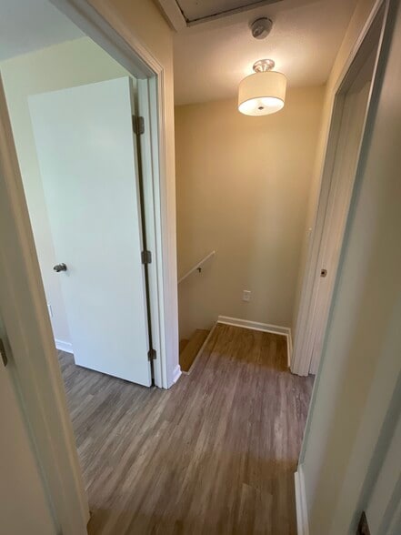 Building Photo - 395 Wilbraham St