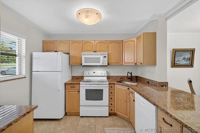 Building Photo - 1541 S Ocean Blvd