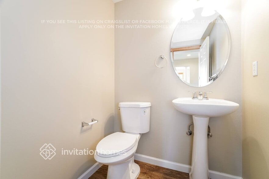 Building Photo - 34229 13th Ct SW