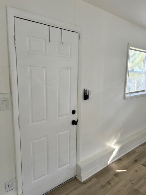 Building Photo - Clearwater - One Bedroom with private entrance