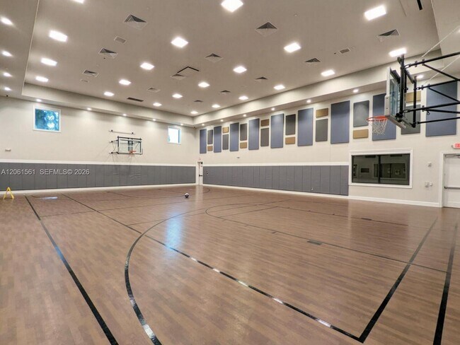 Building Photo - 9529 Eden Roc Ct