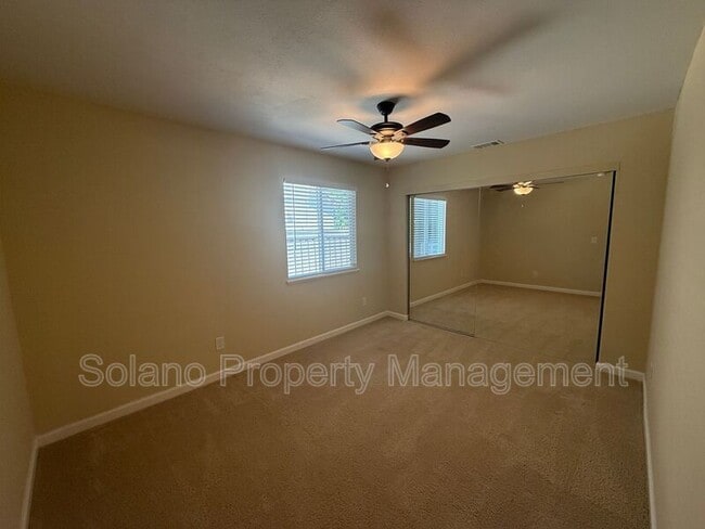Building Photo - 661 Vintage Valley Dr