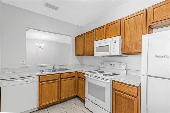 Building Photo - 9519 Newdale Way
