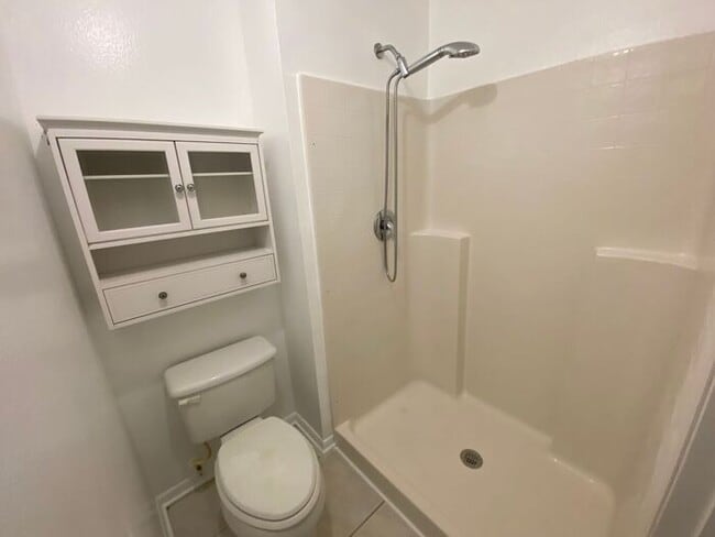 Building Photo - 4/2.5 Clermont Home with fenced yard