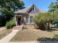 Building Photo - Classic Old Town Fort Collins 2 Bed 2 Bath Home Close to CSU