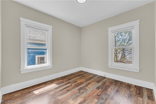 Building Photo - 414 E 148th St