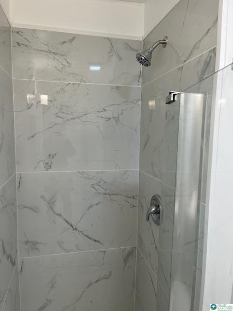 Building Photo - 220 Cattell St