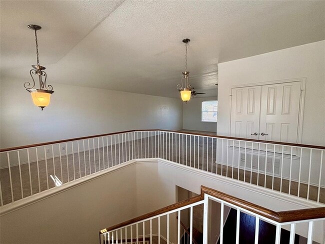 Building Photo - 1917 Sand Creek Rd