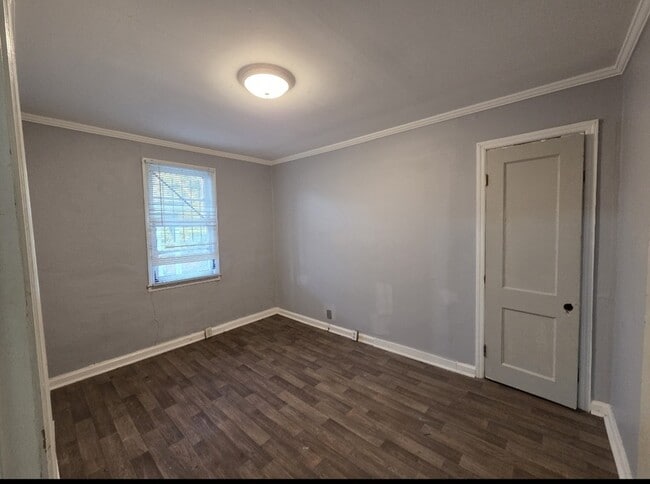 Building Photo - 2671 Roy St