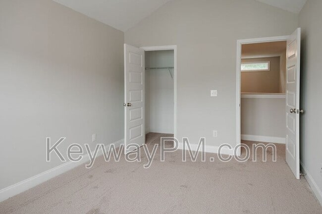 Building Photo - 4512 Chestnut Trl