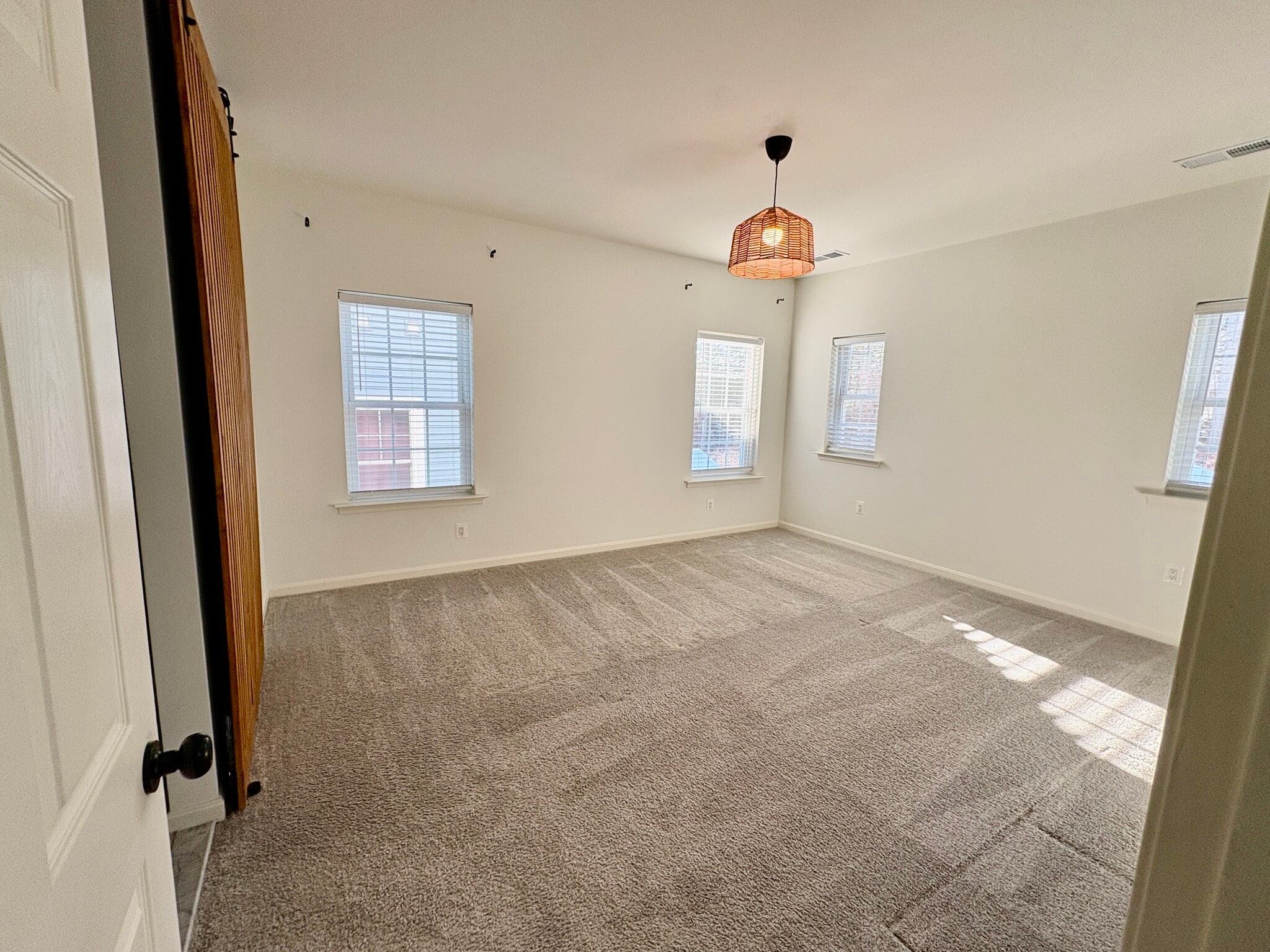 Building Photo - 154 Boxelder Dr