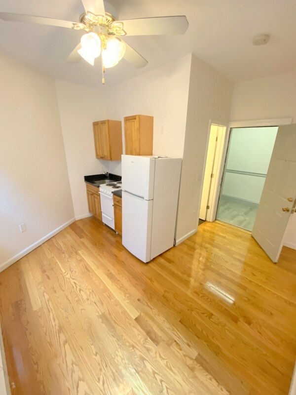 Building Photo - 58 Westland Ave