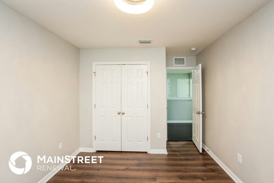 Building Photo - 10250 Newminster Loop