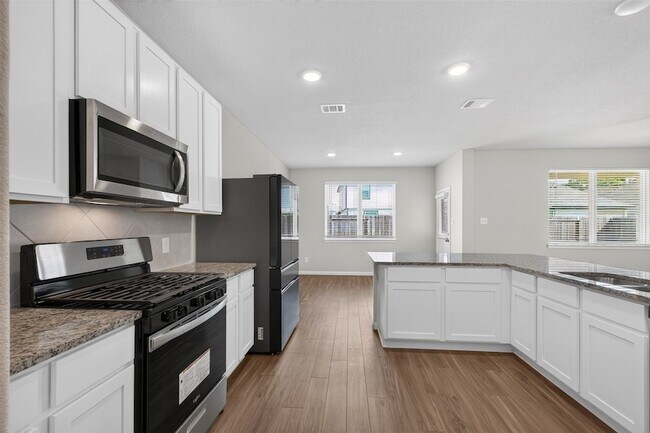 Building Photo - 2404 Shellcracker Dr