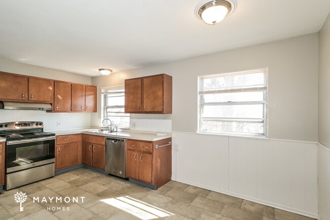 Building Photo - 1814 Millshire Dr