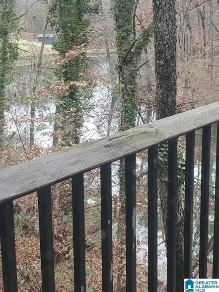 Building Photo - 325 Heath Dr