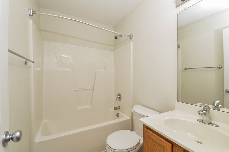 Building Photo - 4812 Landover Ridge Dr