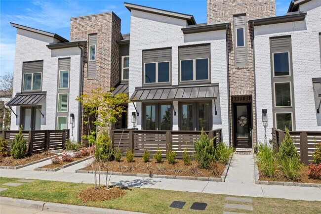 Building Photo - 19730 Curved Steel Dr