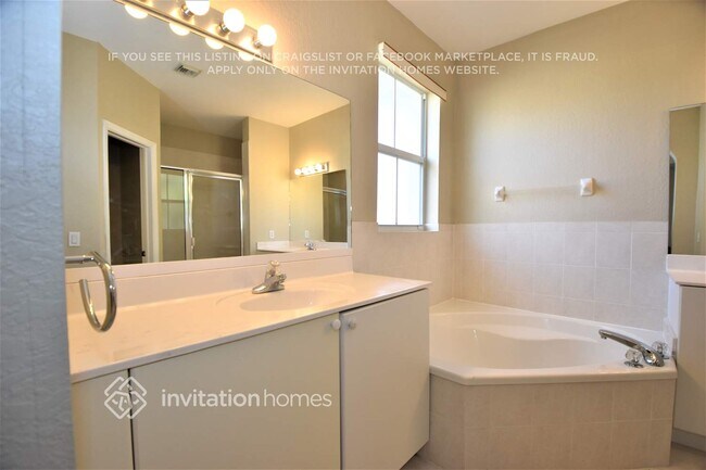 Building Photo - 13737 SW 116th Terrace