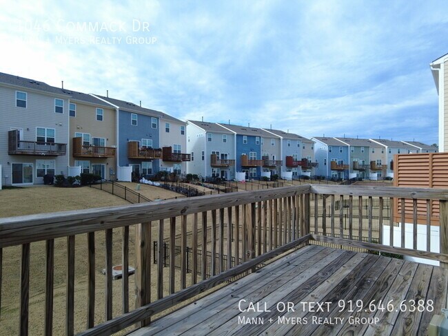 Building Photo - 1046 Commack Dr