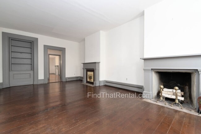 Building Photo - AVAILABLE NOW! Restored historic downtown Carlisle rental with fenced yard, pond, balcony, and ha...
