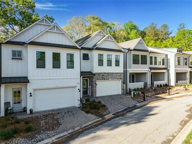 Building Photo - 775 Stickley Oak Way