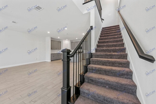 Building Photo - 807 Ponds Edge Ln