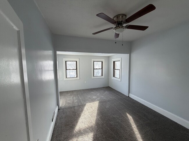 Building Photo - 3 bedroom Single Family House in Cleveland