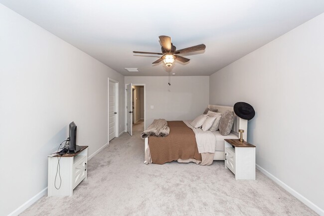 Building Photo - 3 Bedroom 2.5 Bath Single Family Home in W...