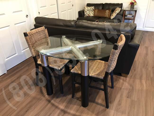 Dining Table - 7102 Pilaa Pl