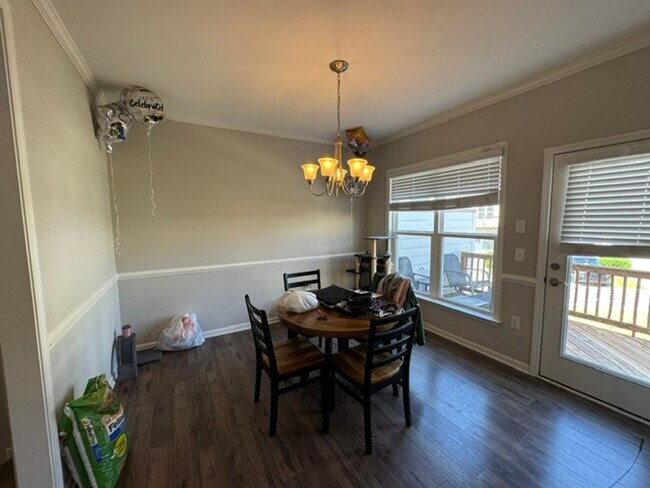 Building Photo - Preleasing in Apex!