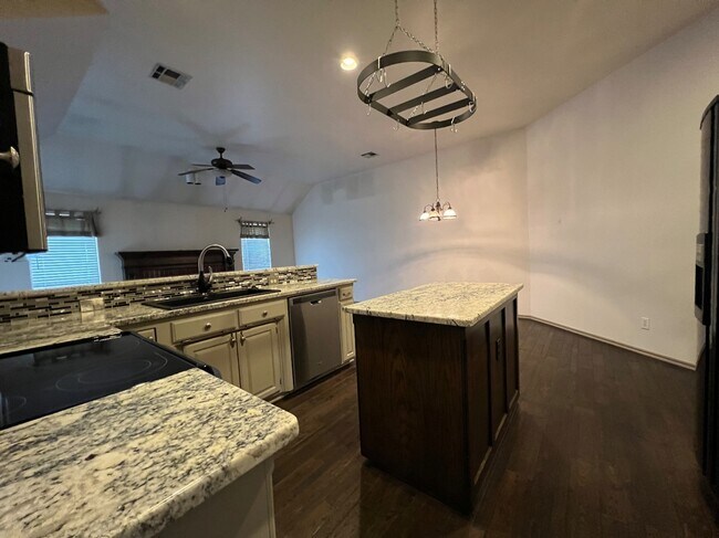 Building Photo - 1301 Copperfield Dr