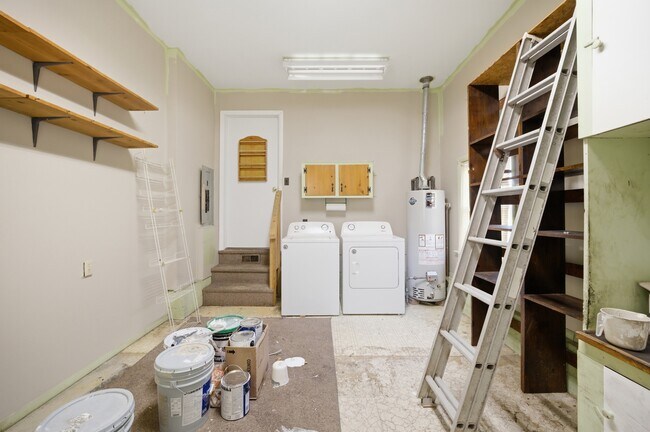 Building Photo - 1210 Pansy St