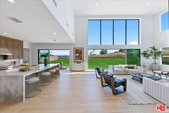 Building Photo - 22810 Seaqua Cir