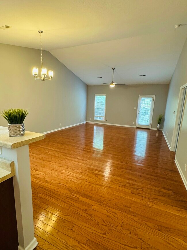 Building Photo - 7722 Ellisville Ln