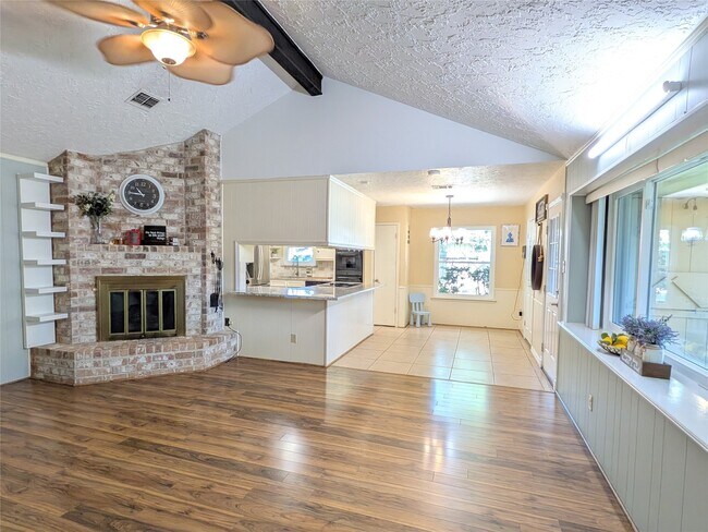 Building Photo - 9702 Harrowgate Dr